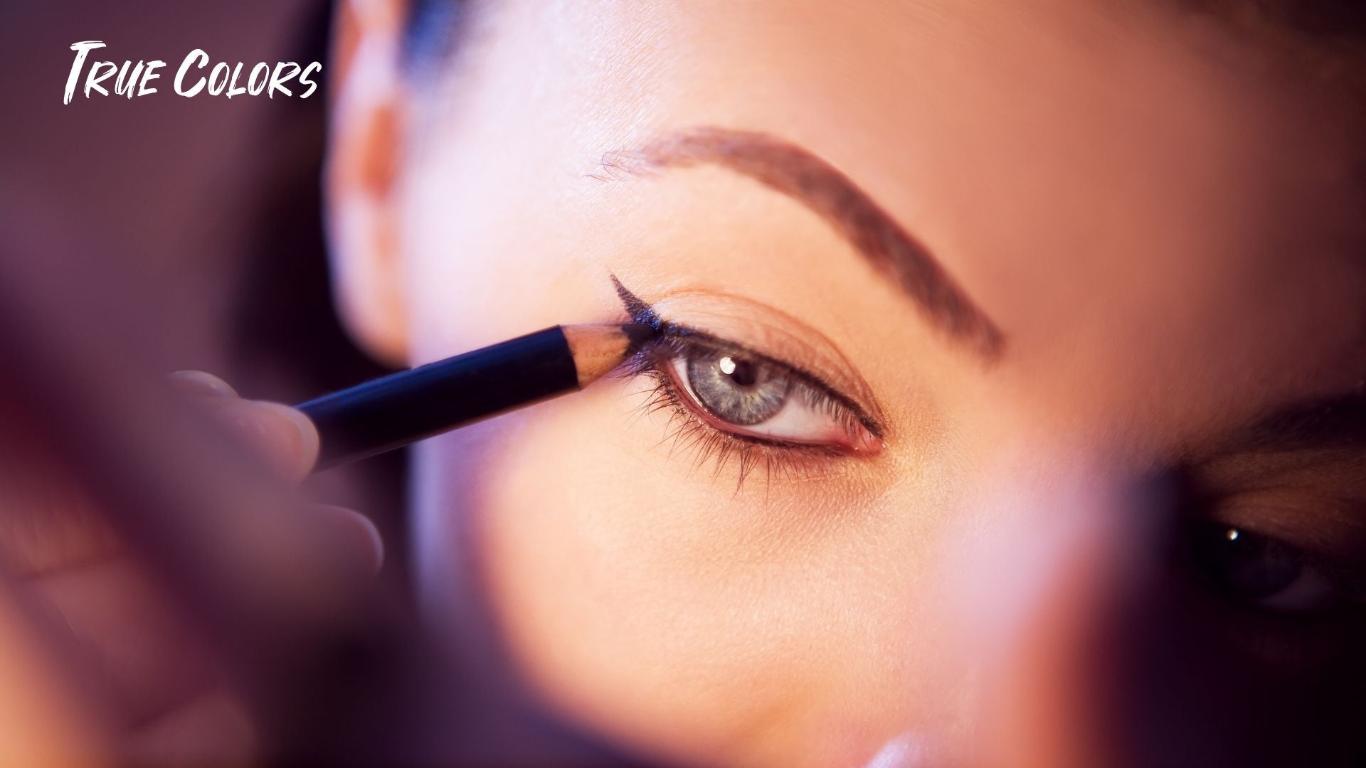 Beginner makeup tips with natural look and True Colors nail polish